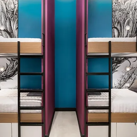 Cocoon City Hostel-3