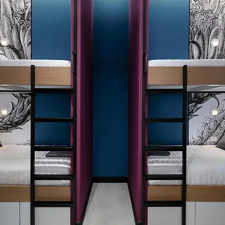 Cocoon City Hostel-2