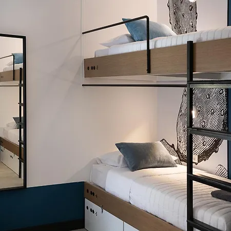 Cocoon City Hostel-3