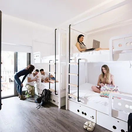 Cocoon City Hostel-2
